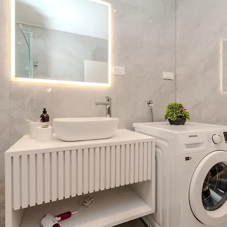 Kolovare Luxury Apartment